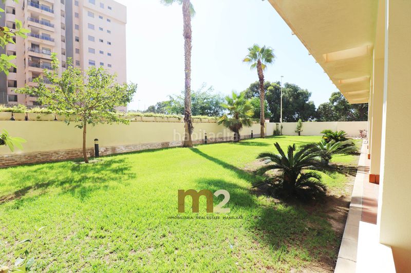Foto 5590f51f-ba01-4ff9-bed3-2655428b4728. Àtic amb aparcament piscina a Puerto Deportivo Guardamar del Segura