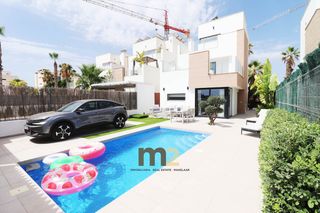 Chalet in Carrer la Rambla