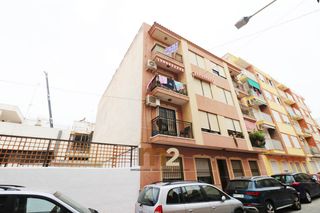 Apartament  Carrer la pau. Se vende apartamento en guardamar del segura