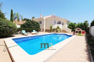 Chalet  Calle zaragoza. Se vende espectacular chalet en ciudad quesada
