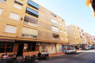 Apartament a Carrer Miguel Hernández 132