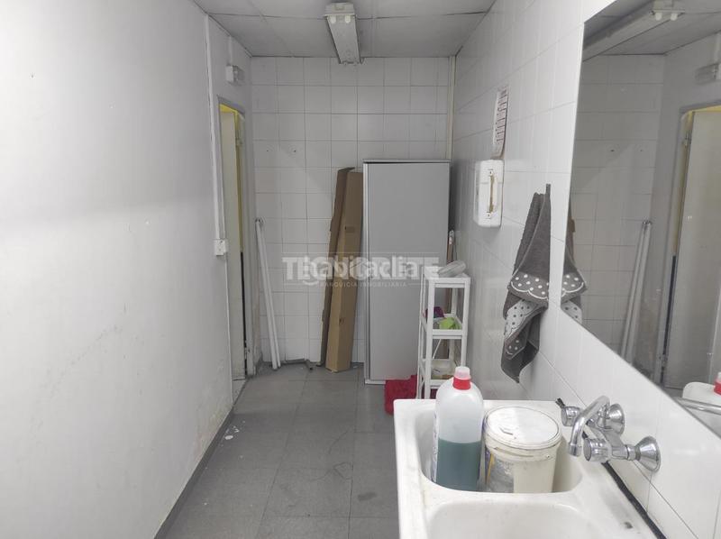 Foto f9ca7d98-1ed1-4e24-9e21-93fa8f015574. Lloguer local comercial a Constitución-El Balconcillo Guadalajara
