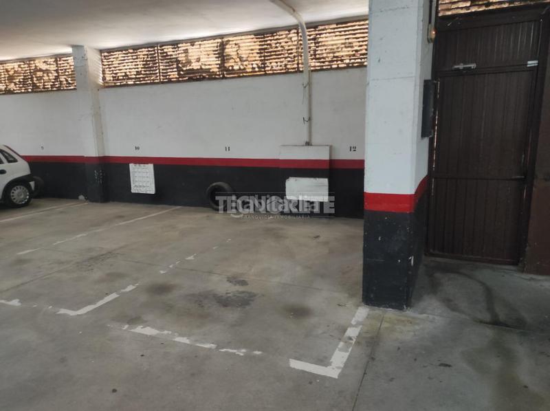 Foto 37d17f09-65de-4d82-979d-bda13f76dfcf. Aparcament cotxe a Estación-Manantiales Guadalajara