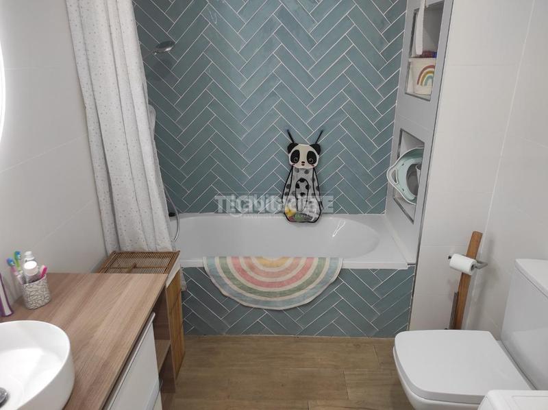 Foto 44054b02-a725-4aba-adda-c3a3693de28b. Casa aparellada amb calefacció aparcament a Estación-Manantiales Guadalajara