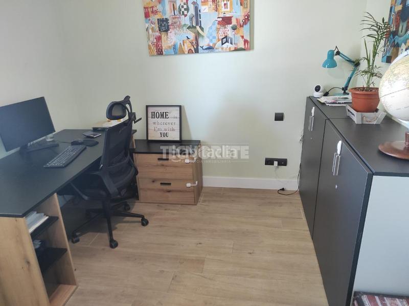 Foto 5ffff1e2-3bdc-4c00-a7e4-e5ad7d2ea202. Casa aparellada amb calefacció aparcament a Estación-Manantiales Guadalajara