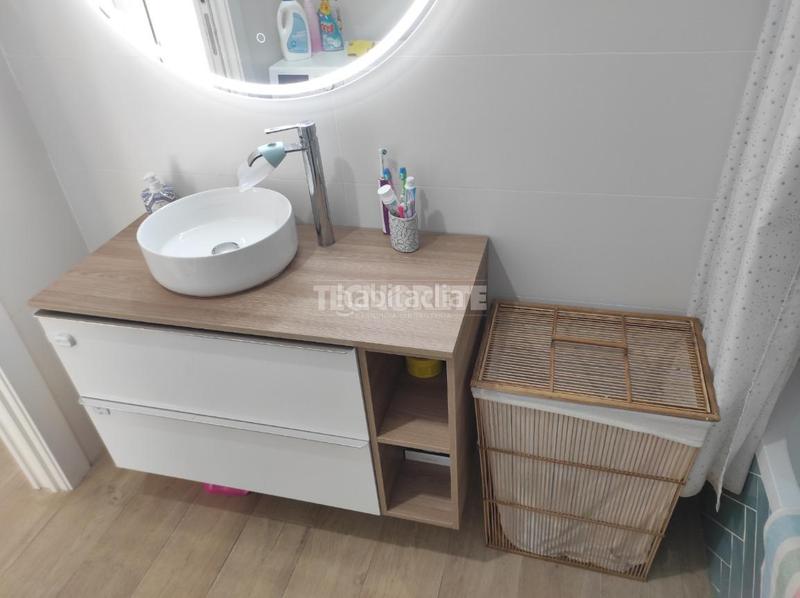 Foto b7b6e3c4-7f4b-4903-a610-5c285fad3160. Casa aparellada amb calefacció aparcament a Estación-Manantiales Guadalajara