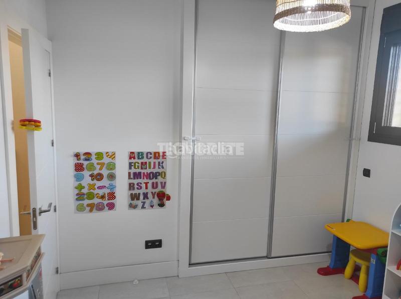 Foto bfadca0f-96c5-4e49-83bc-2e40485a8b91. Casa aparellada amb calefacció aparcament a Estación-Manantiales Guadalajara