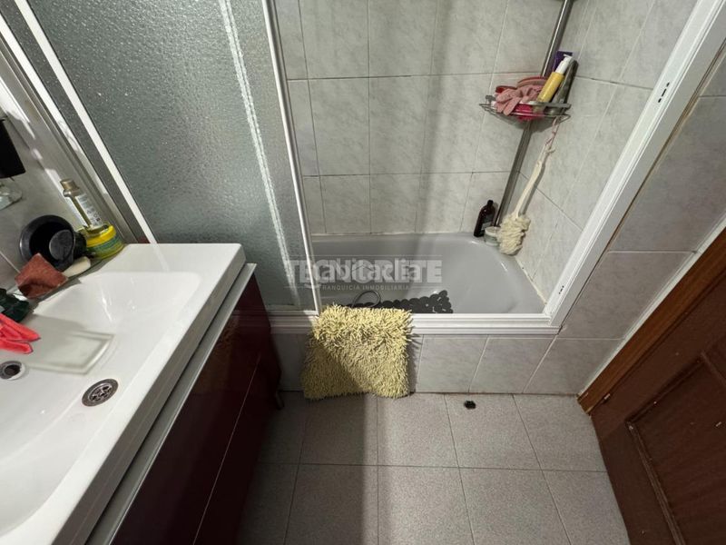 Foto e02d4a27-94c1-40dd-94cf-aeae3b8af11e. Pis amb calefacció aparcament a Constitución-El Balconcillo Guadalajara