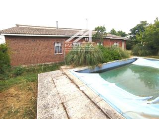 Xalet  Encinas. Chalet con piscina