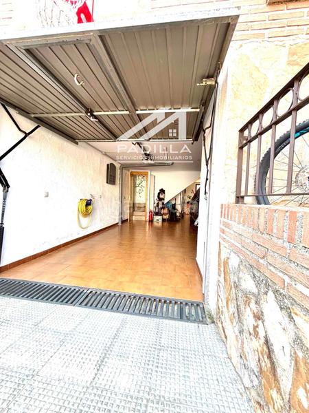 Foto 364500fc-ff44-477a-8b12-a8ebe04a4fad. Casa adossada amb calefacció aparcament a Valmojado