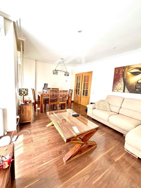 Foto 426b523c-e63b-43f9-a848-145600a14b55. Casa adossada amb calefacció aparcament a Valmojado