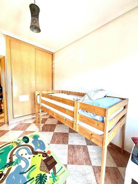 Foto 69c40033-8e18-42b1-86ce-664a405421d1. Casa adossada amb calefacció aparcament a Valmojado