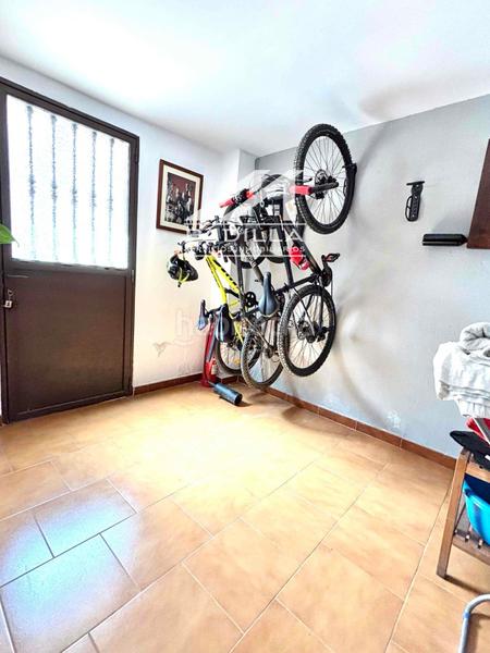 Foto ab0c374d-c2b0-46b1-afa1-dc070017ab08. Casa adossada amb calefacció aparcament a Valmojado