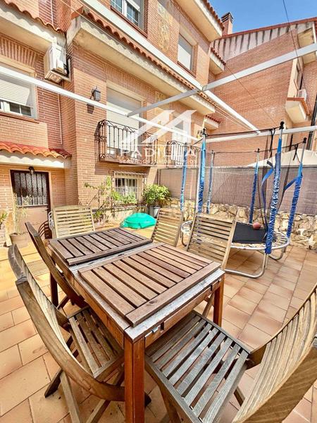 Foto dead66d3-be1f-4982-9039-cae04482a568. Casa adossada amb calefacció aparcament a Valmojado