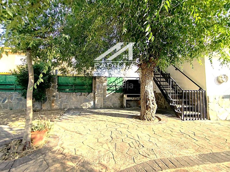 Foto 72c2a2a5-3cef-4490-8f2f-559f059d24a4. Chalet  independiente en urbanización ribera del alberche en Escalona