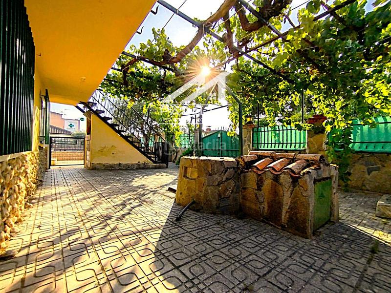 Foto c3ff2da0-2853-4e1e-9c7c-bb12e5e0bf23. Chalet  independiente en urbanización ribera del alberche en Escalona