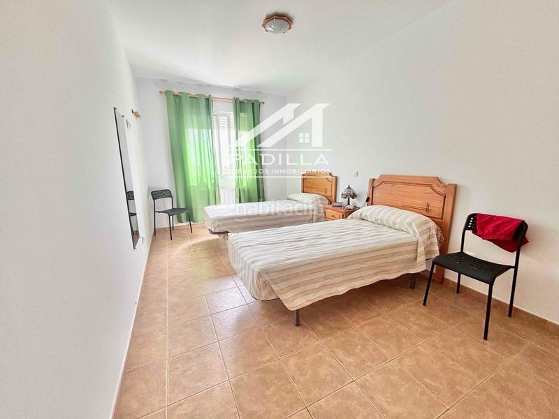 Foto 5dc31d51-6c1d-4dd0-a0e5-e0c5418920d6. Casa aparellada amb calefacció aparcament a Ventas de Retamosa (Las)