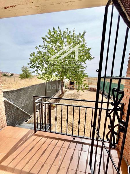 Foto a63807e5-9553-4d01-a302-723ecd6545f3. Casa aparellada amb calefacció aparcament a Ventas de Retamosa (Las)