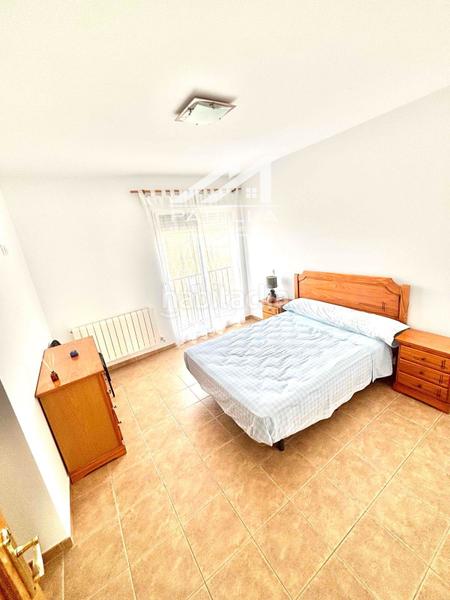 Foto f563bb05-5213-49c1-a347-a34ac30ef1ed. Casa aparellada amb calefacció aparcament a Ventas de Retamosa (Las)