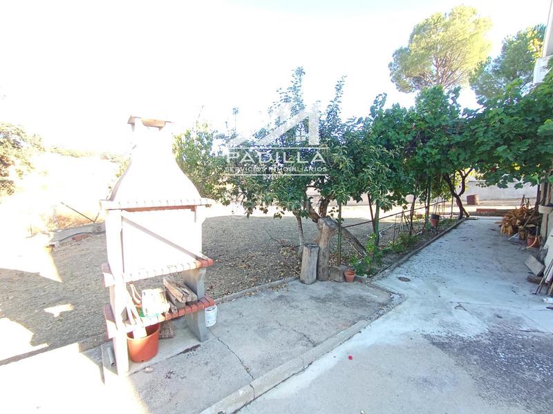 Foto 7769e9f3-0e05-46cb-9cb4-ef8424d8e060. Chalet avec chauffage parking piscine dans Méntrida