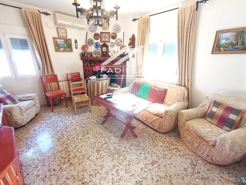 Foto b83fdb9f-39f7-4117-b51f-b209f246fc85. Chalet avec chauffage parking piscine dans Méntrida