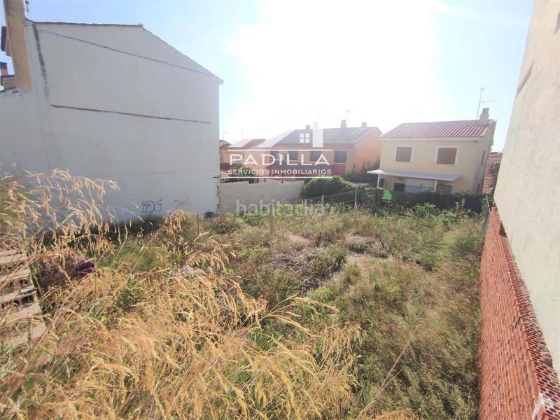 Foto a6bf8443-c05d-47e4-9886-b7b786d627be. Finca rústica excelente parcela urbana en Méntrida