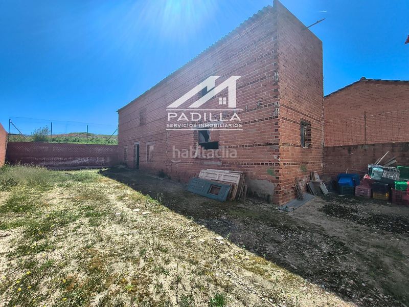 Foto 517c841a-c3da-4e0e-8fbb-4b67f3781547. Casa unifamiliar céntrica con 320m de parcela en Casarrubios del Monte