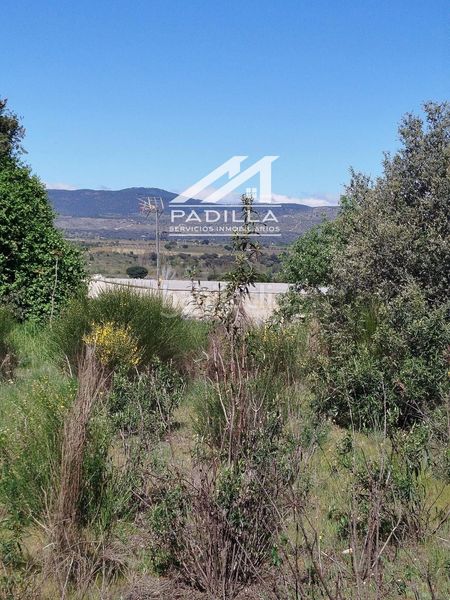 Foto 085ecf5f-6ce0-42d6-a109-9895a3d6cf7d. Finca rústica a Calalberche