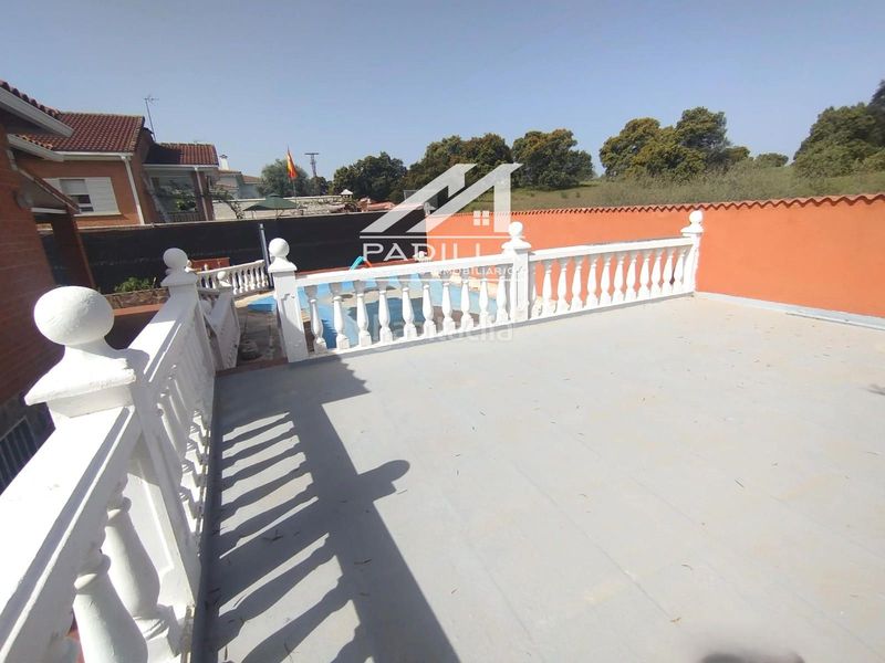 Foto 41b0fe7d-5f00-48e2-be35-72c54c3bdfe9. Xalet amb calefacció piscina a Méntrida