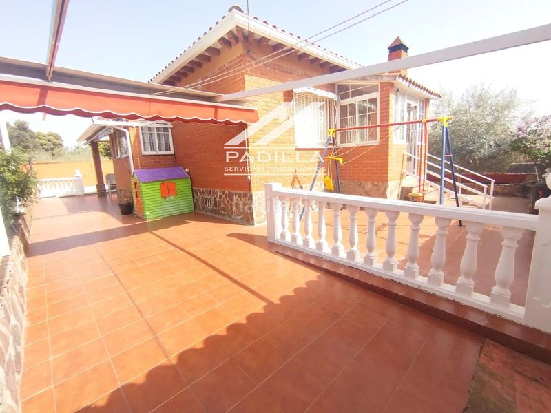 Foto fb9a5e8b-0d46-4ee9-a66a-80eca234c2bf. Xalet amb calefacció piscina a Méntrida