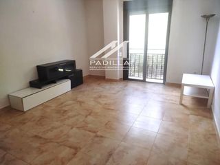 Etagenwohnung  Rosales. Piso con ascensor en méntrida