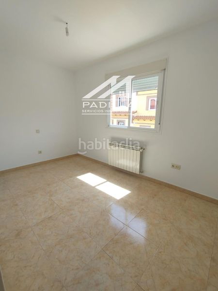 Foto 4cc338b5-384e-4062-a443-b5ed935deb66. Casa adossada amb calefacció aparcament a Méntrida