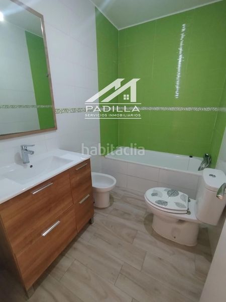 Foto ab83e2c9-e152-4d6b-8fae-fef88b9741c5. Casa adossada amb calefacció aparcament a Méntrida