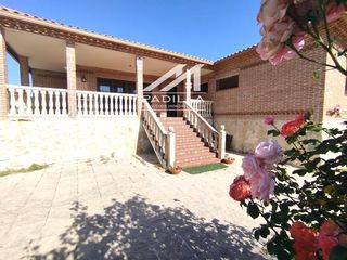 Miete Chalet  Ocaña. Magnifico chalet independiente