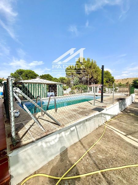 Foto f0da3f25-3163-4fc5-87f8-9e9d747da1a3. Chalet with heating parking pool in Viso de San Juan (El)