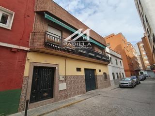 Casa  Jesus de medinaceli. Excepcional casa unifamiliar en el centro