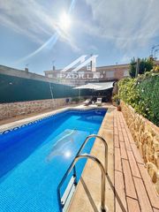 Casa a schiera  Rosario. Chalet adosado con piscina en valmojado