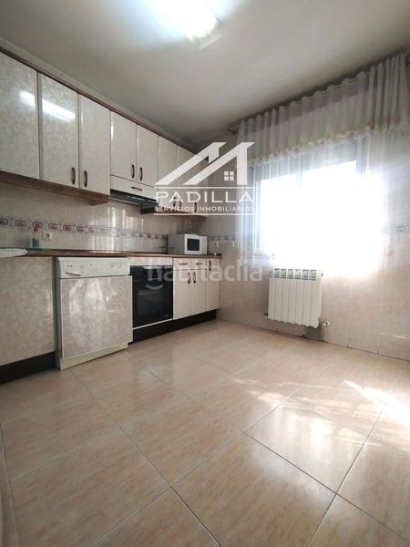 Foto 193af255-858b-4d10-838a-e0e2cd89813f. Casa amb calefacció a Méntrida