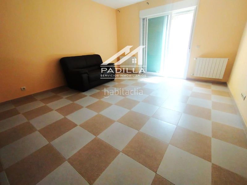 Foto 5359d13e-4aaa-44f2-90c1-39c926cb6a13. Casa adossada amb calefacció a Méntrida