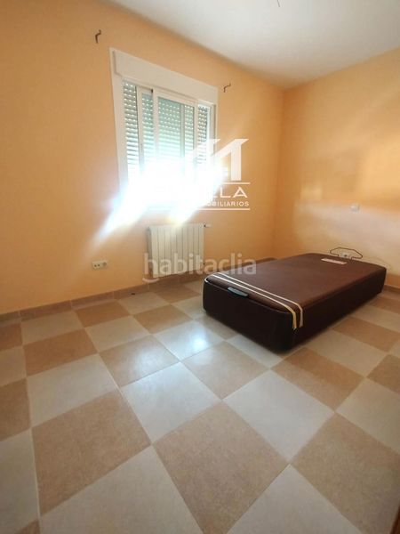 Foto 99af6d5c-8d0e-45f6-91fa-31abb5749545. Casa adossada amb calefacció a Méntrida