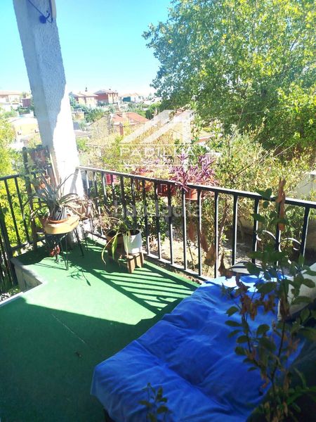 Foto 320a6897-4788-49a2-a4b1-99cc98bd0163. Chalet  independiente con piscina de obra y doble parcela. en Méntrida