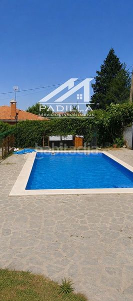 Foto 42dcde05-8cf0-4a99-83ea-fb7091d88643. Chalet  independiente con piscina de obra y doble parcela. en Méntrida