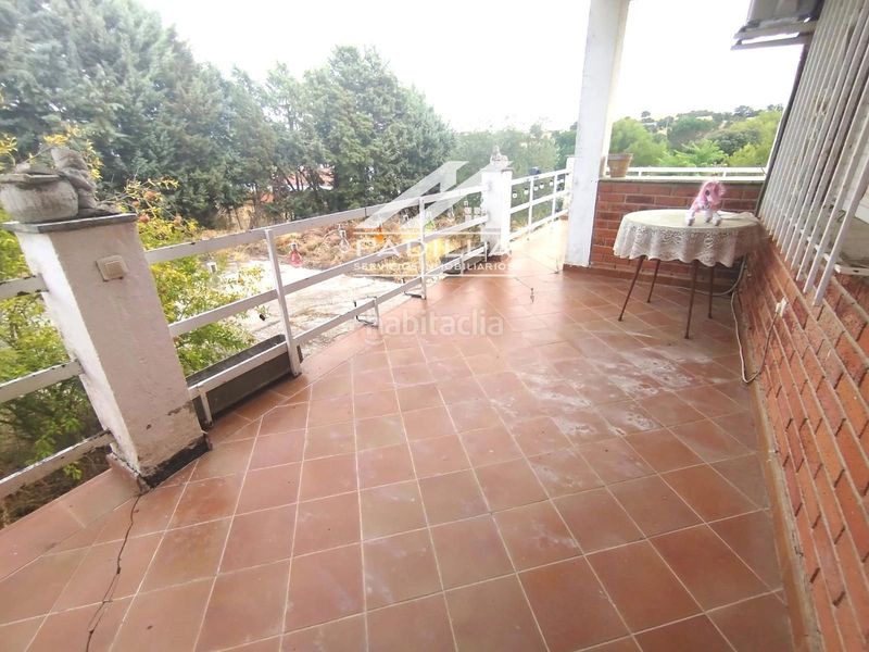 Foto c057fd09-8934-41b4-8292-d84a8c4510e9. Xalet amb calefacció aparcament piscina a Méntrida