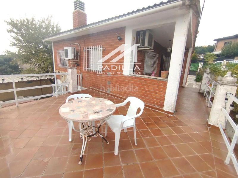 Foto f8425379-0501-462f-b551-d2edeb551681. Xalet amb calefacció aparcament piscina a Méntrida