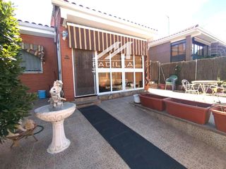 Chalet  Encinas. En méntrida
