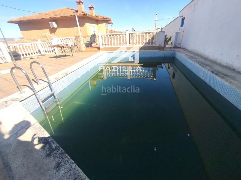Foto 4a4f0a98-fffd-4211-abca-9871b445c6df. Chalet en Méntrida
