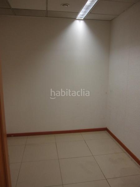 Foto 5873f527-3ded-42f1-9237-ecea72bc31b6. Rent business premise in Prosperitat Barcelona