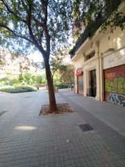 Alquiler Local Comercial  Carrer del consell de cent