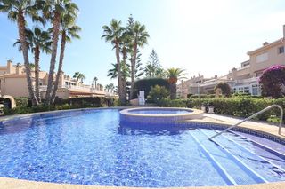 Location Rez-de-chaussée  Calle nicolas de bussi. Bungalow planta baja en miraflores ii , playa flamenca
