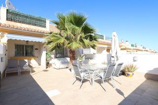 Miete Reihenhaus  Calle calle ortosa. Impecable adosado en cabo roig, vacacional  1300mes